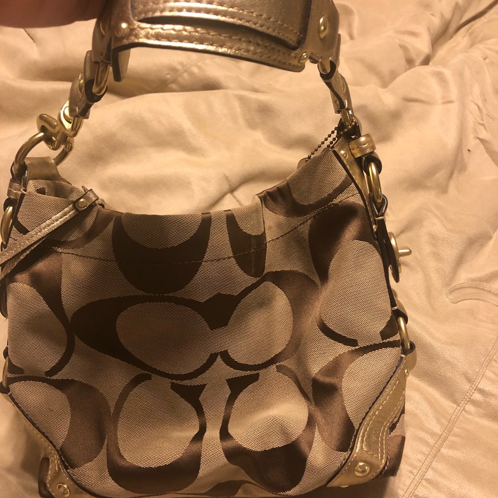 Authentic Coach Handbag - Picture 6 of 8